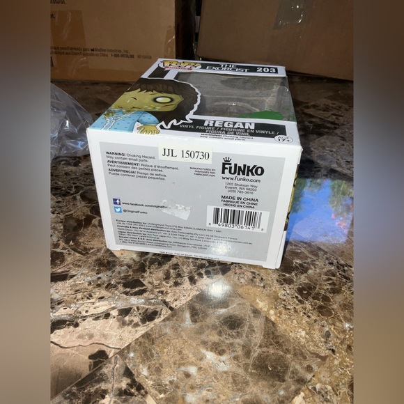 Regan the Exorsist Funko Pop Figure - Picture 4 of 6